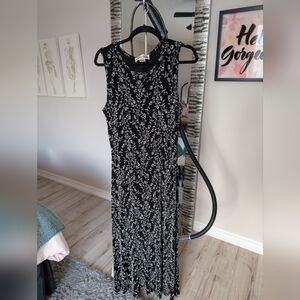 Ronni Nicole Black and Cream Floral Maxi Dress